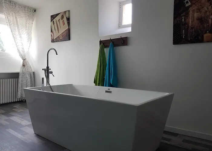 Echo D'eau Host & Coach בית הארחה